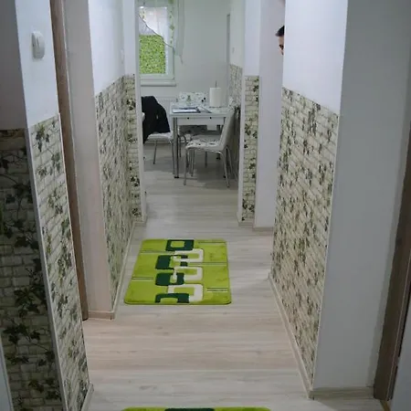 Green Rooms Hunedoara *