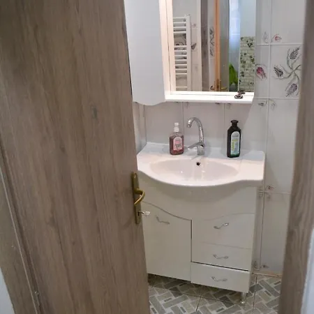 아파트 Green Rooms Hunedoara