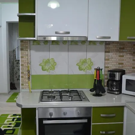 아파트 Green Rooms Hunedoara